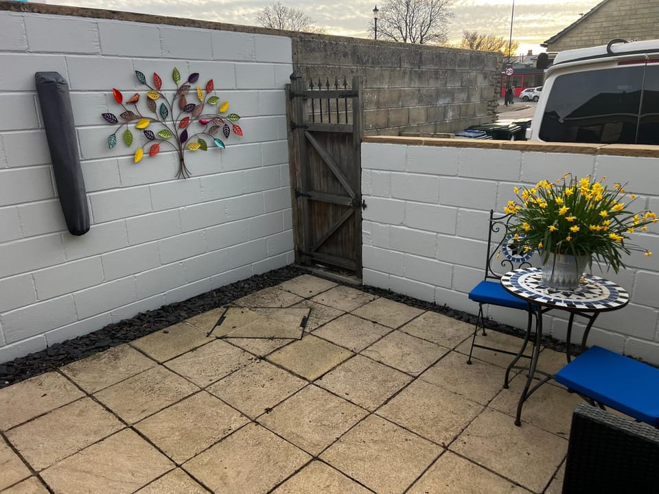 Witz End Apartment in England