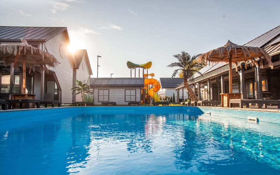 Pool view, Swimming pool, Swimming pool