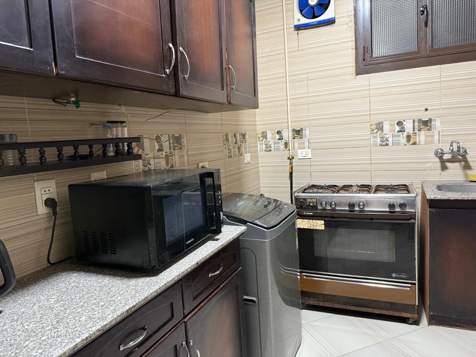 Downtown Two-bedroom apartment-Garden City Apartment in Cairo