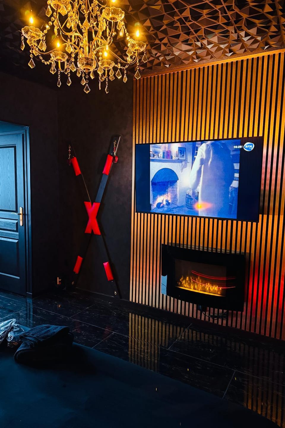 Suite BlackSensuelle Apartment in Normandy