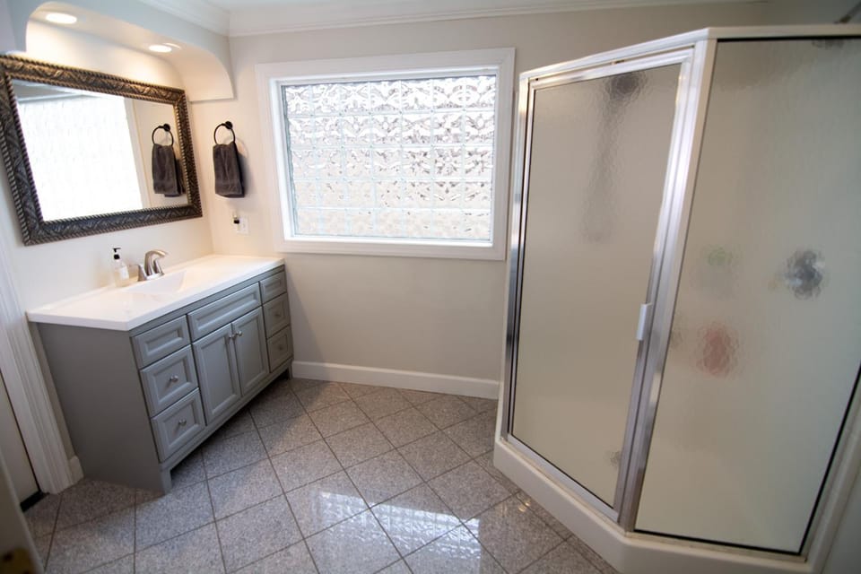 Shower, Bathroom