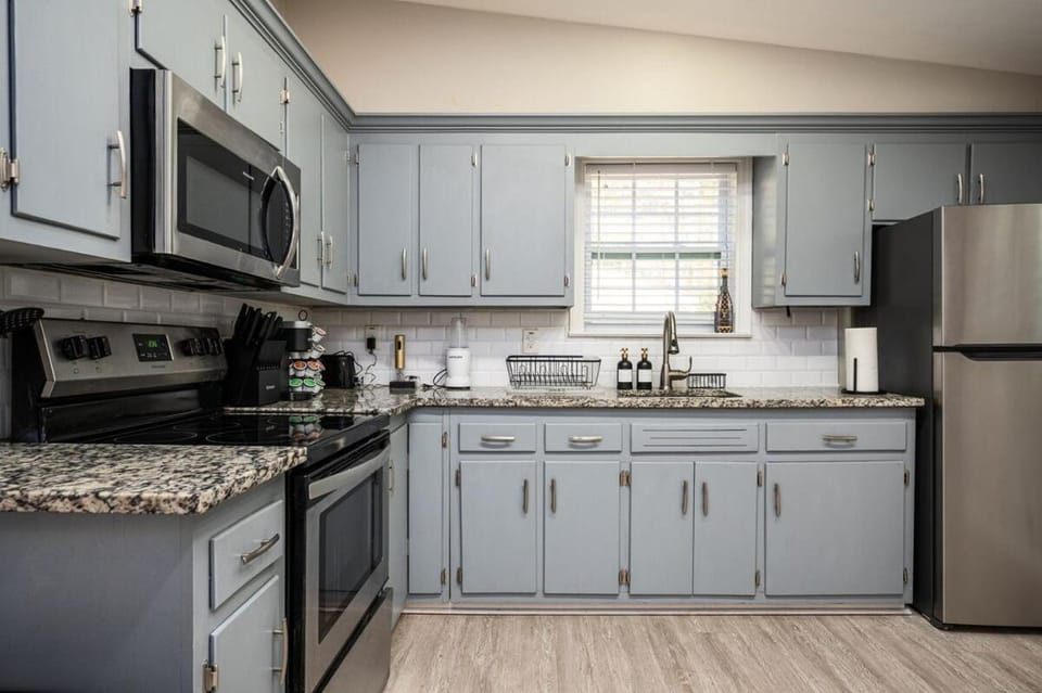 Kitchen or kitchenette, oven, stove, toaster