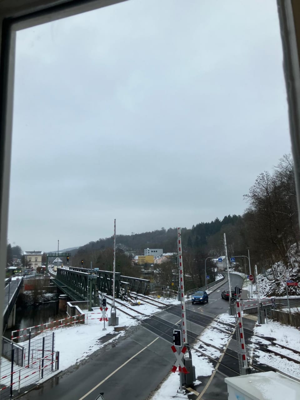 Day, Natural landscape, Winter, Street view