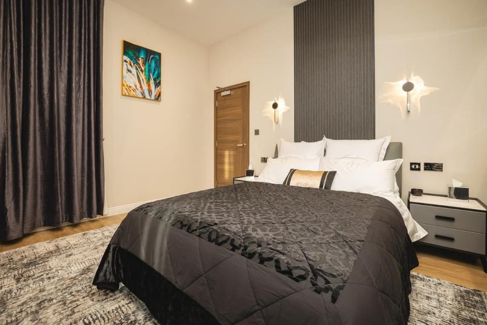 Bed, Decorative detail, Bedroom