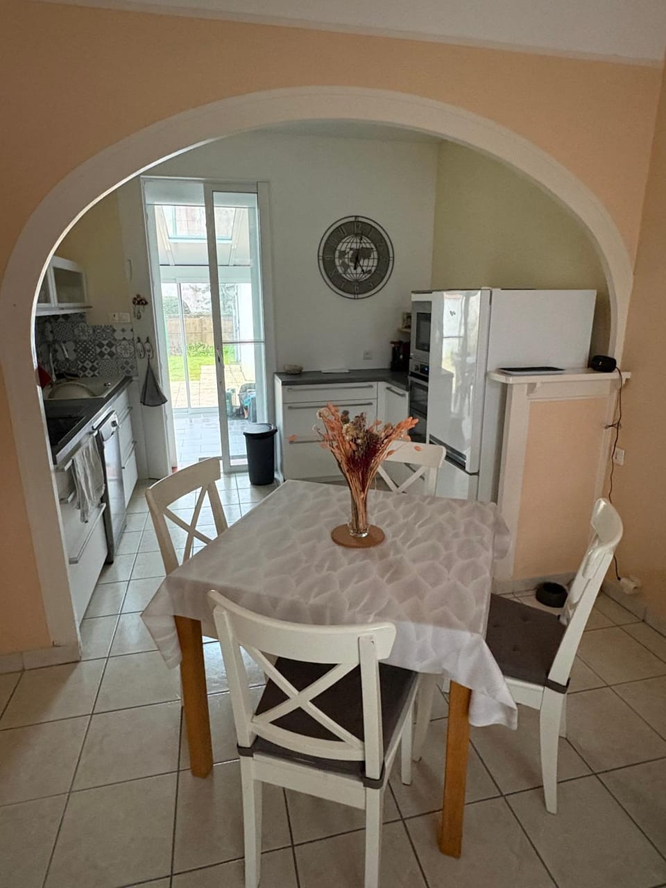 Kitchen or kitchenette, Dining area, dishwasher, oven, stove, toaster