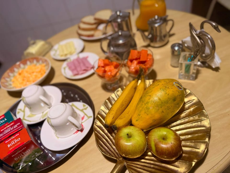 Food and drinks, Food, Breakfast, Continental breakfast
