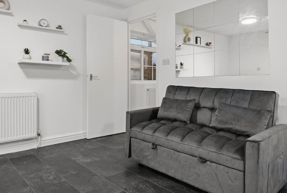 Balcony Terrace flat - 17 mins from Central London Apartment in Harrow