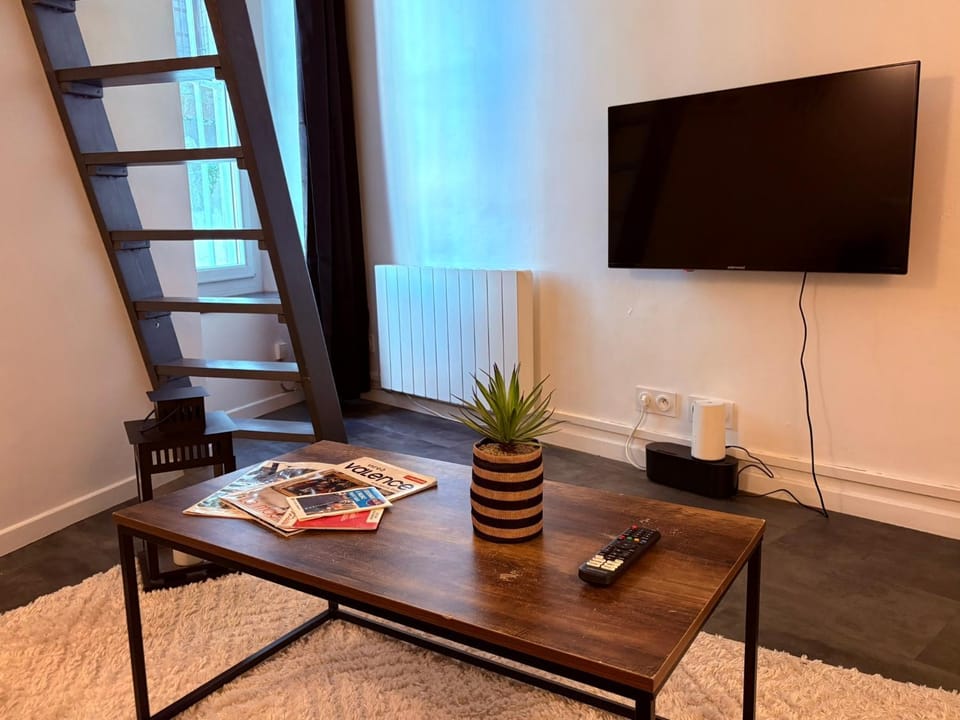 TV and multimedia, Living room