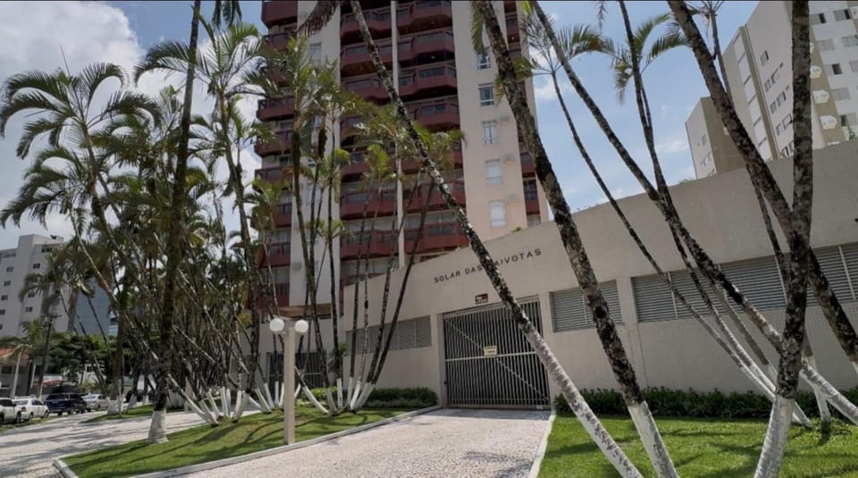 Property building, Facade/entrance, Parking