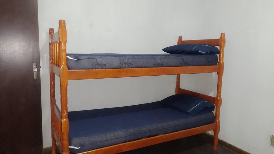 Excelente apartamento - 50 Passos da Beira Lago Apartment in State of São Paulo