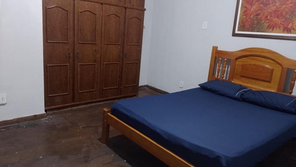 Excelente apartamento - 50 Passos da Beira Lago Apartment in State of São Paulo