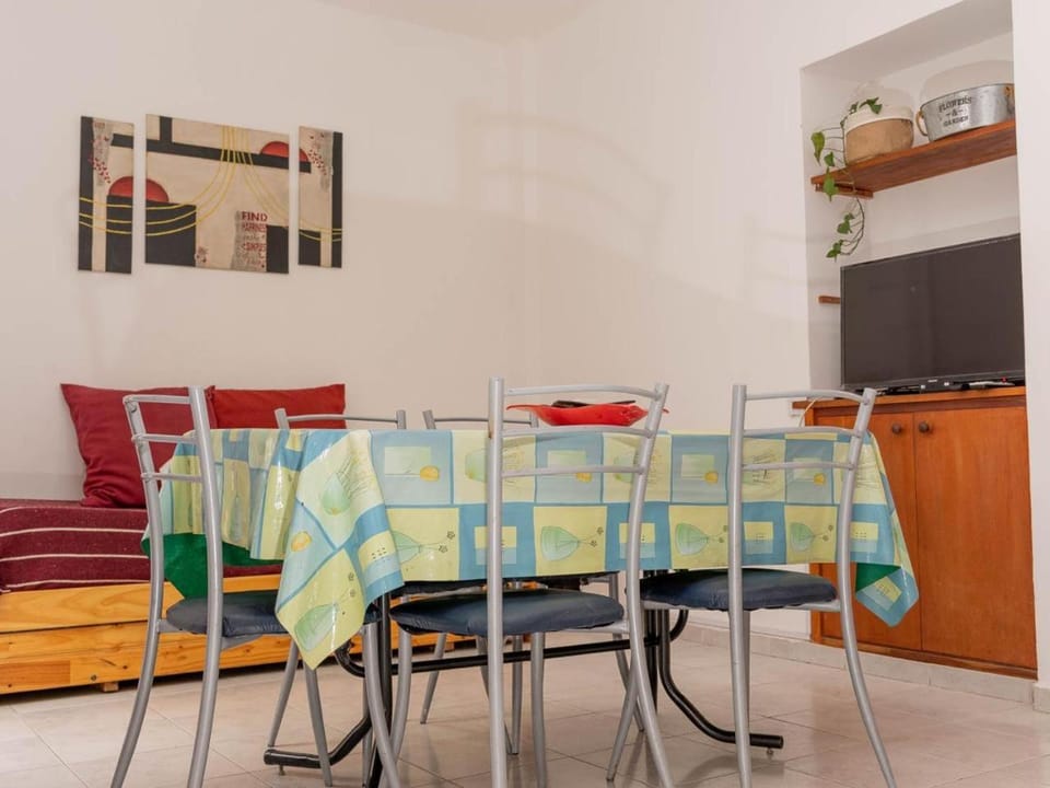 TV and multimedia, Dining area
