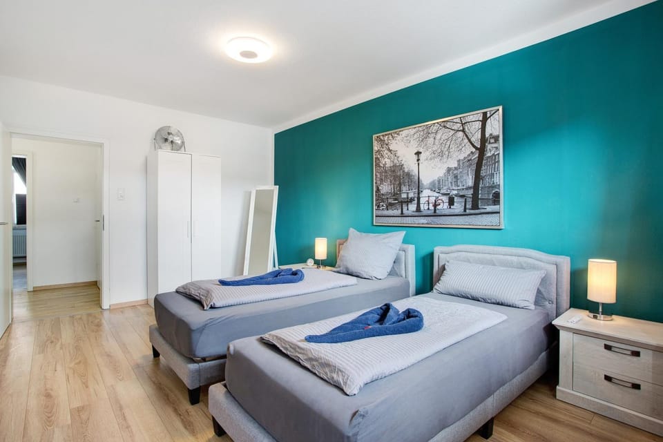 Property building, Living room, Bedroom