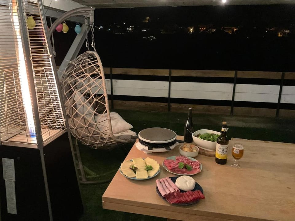 Superbe terrasse proximité centre Apartment in Les Gets