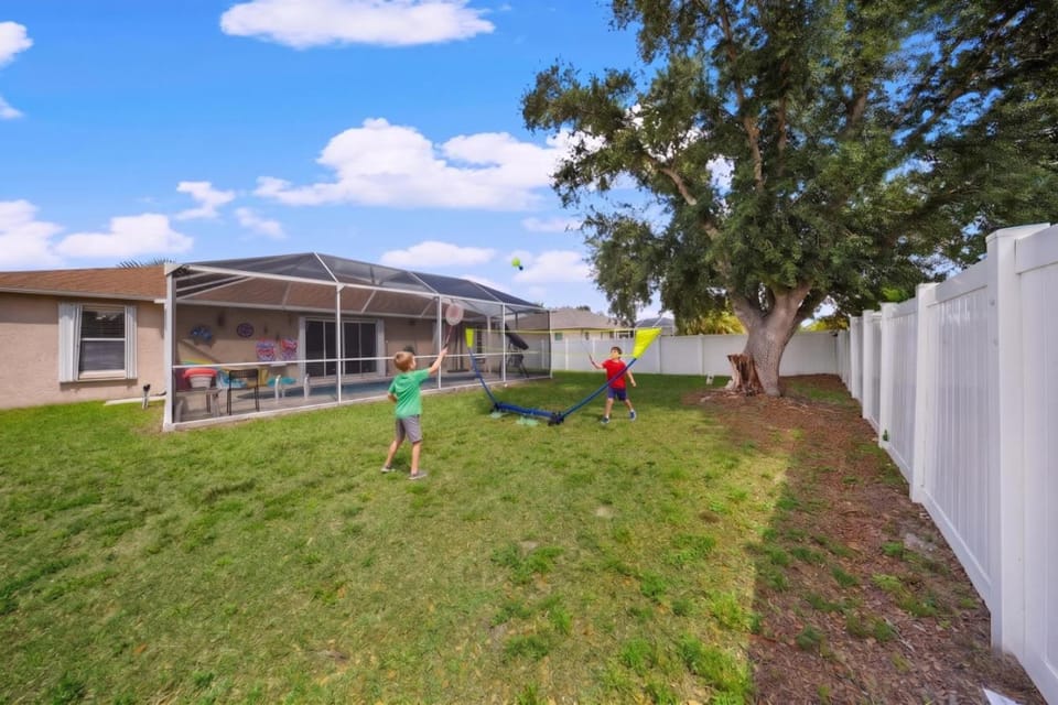 Cape Coral Oasis ,Pool ,Fire Pit, GameRoom House in Cape Coral