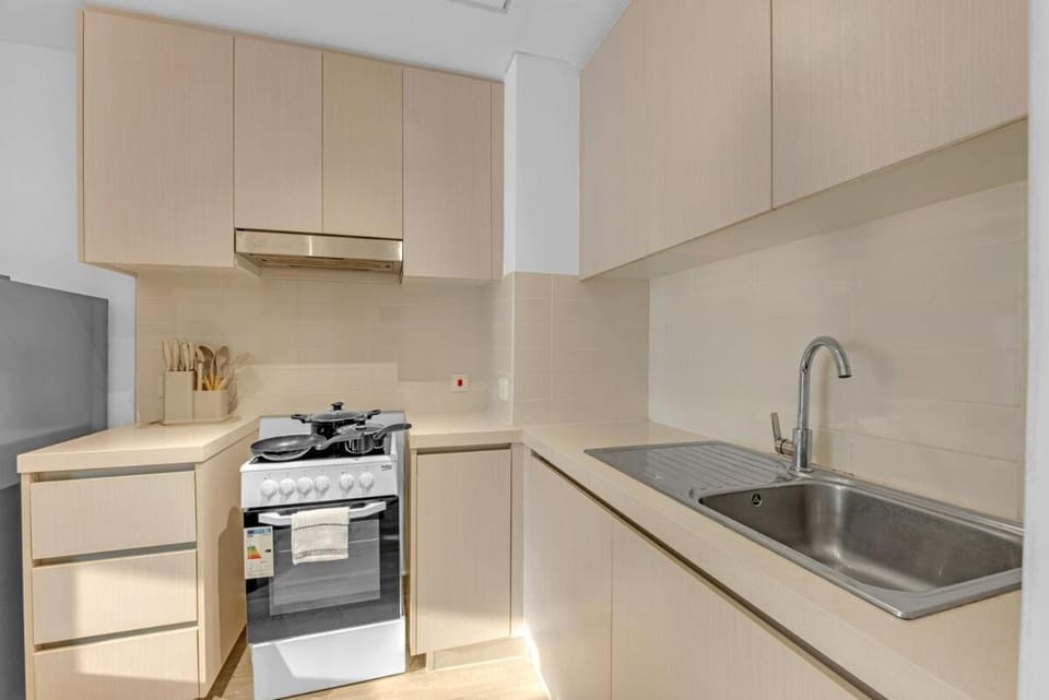 Kitchen or kitchenette, oven, stove