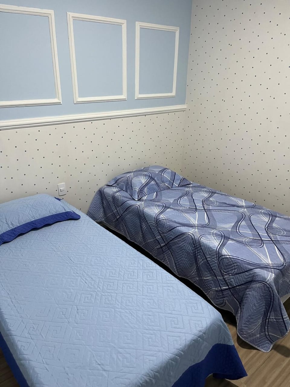 Locação Apto na Enseada Apartment in State of São Paulo