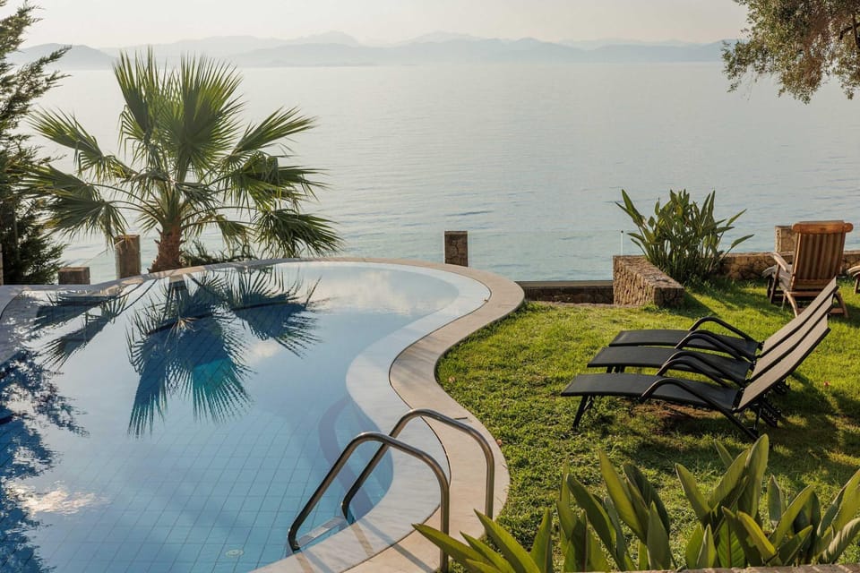 Day, Garden, Garden view, Pool view, Sea view, Swimming pool, sunbed
