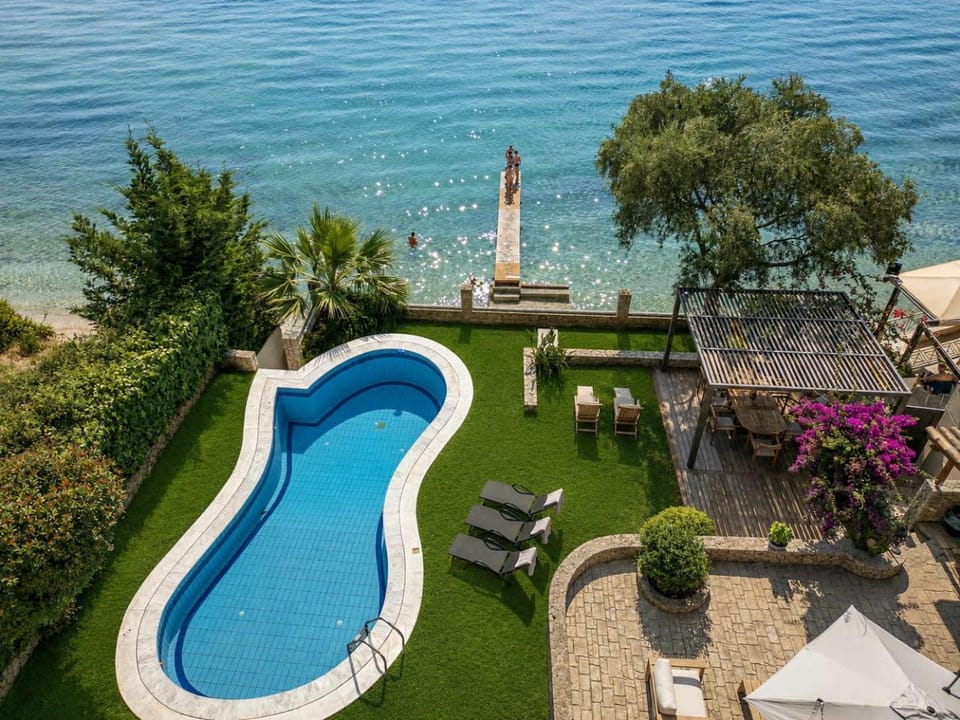 Day, Garden, Garden view, Pool view, Sea view, Swimming pool, sunbed
