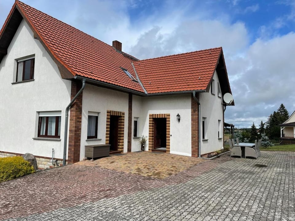 Property building, Day