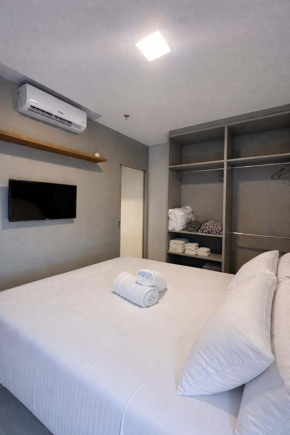 Flat novo próximo ao Hard Rock Apartment in Porto Belo