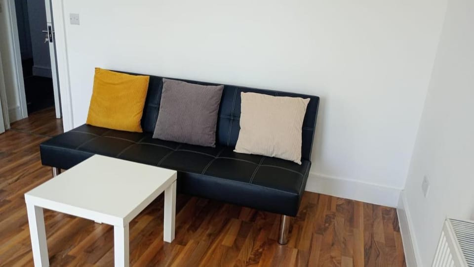 City Sparrow - Upper Pad Nest Apartment in London Borough of Southwark
