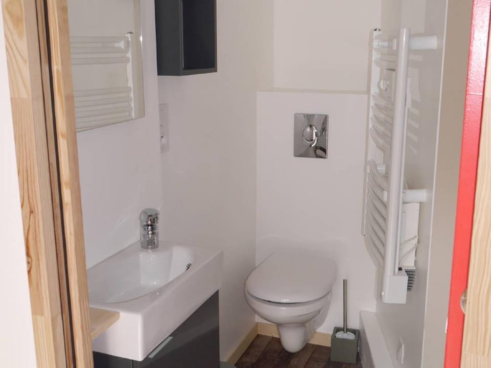 Studio 4 pers près télécabine et centre ville - FR-1-234-356 Cabin in Cauterets