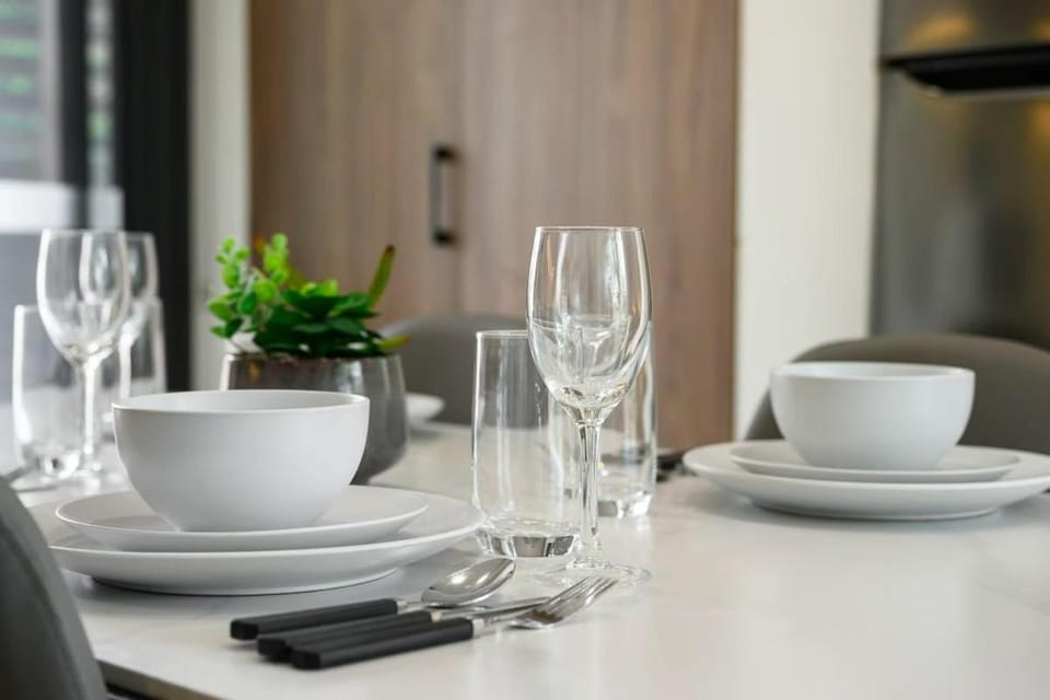 Cozy Marrickville Studio 10 Min Walk to Train Apartment in Marrickville
