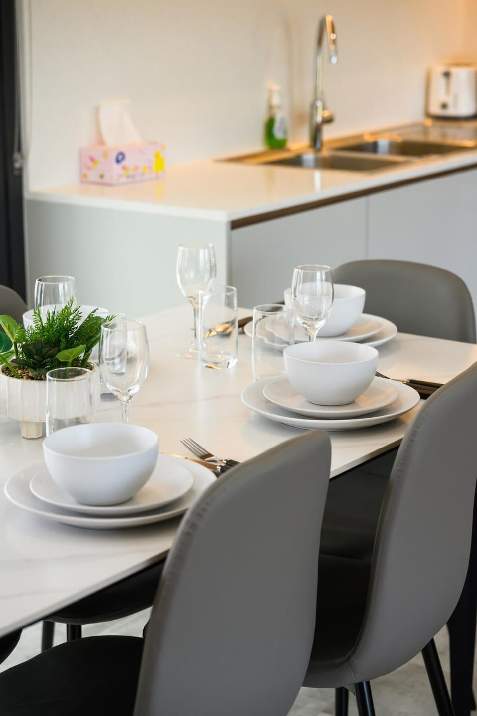 Cozy Marrickville 2BR 10 Min Walk to Train Apartment in Marrickville