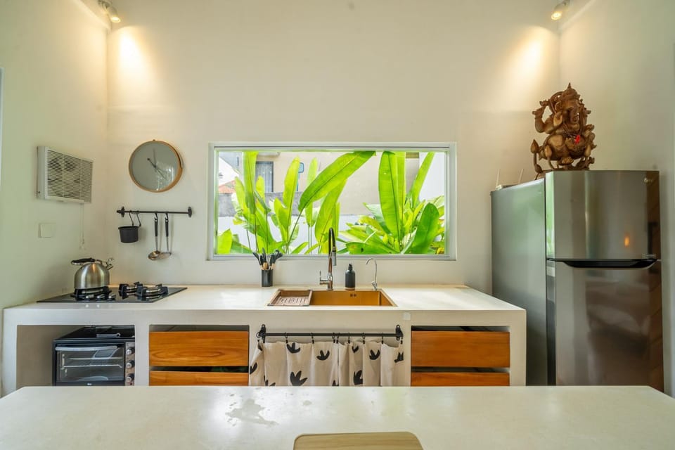 Kitchen or kitchenette, stove