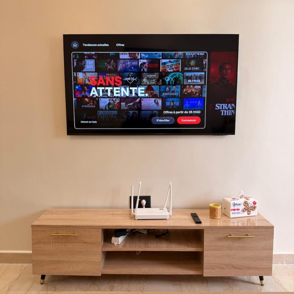 Communal lounge/ TV room, TV and multimedia
