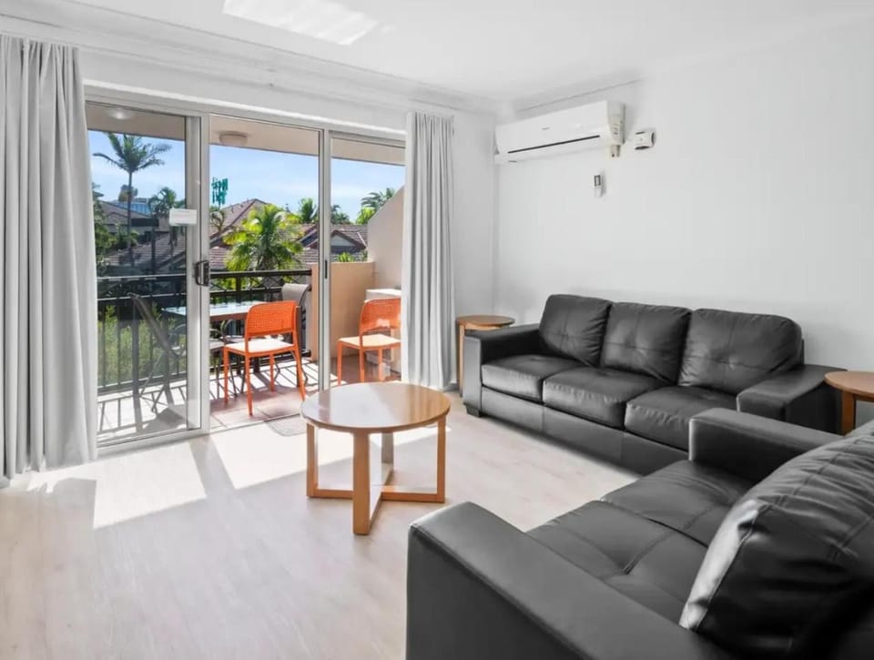 View (from property/room), Living room, Seating area, air conditioner