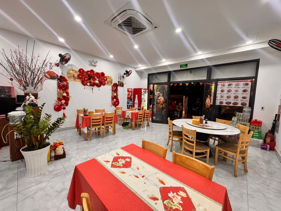 NEWST RLANd 中式简餐&民宿 Apartment in Phu Quoc