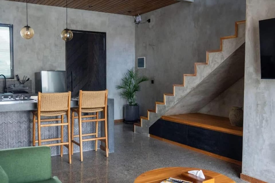 Private Villa with Plunge Pool & Tropical Views House in North Kuta
