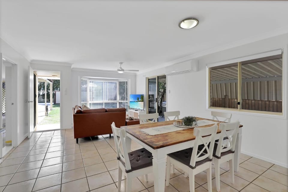 Barefoot Haven House in Amity Point