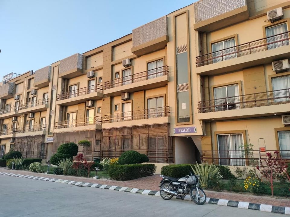 Krishna kunj palace near Prem mandir Apartment in Uttar Pradesh
