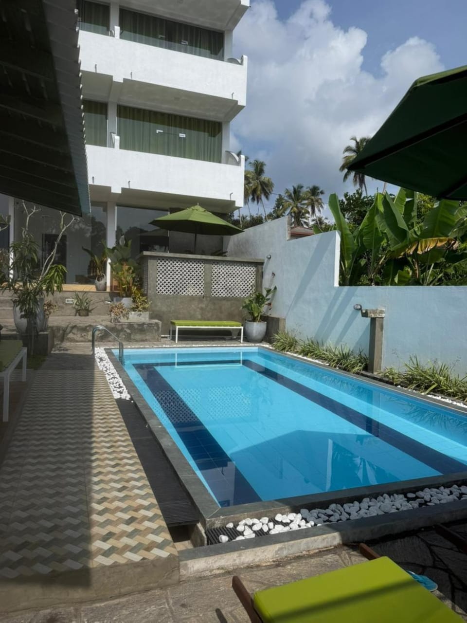Property building, Swimming pool