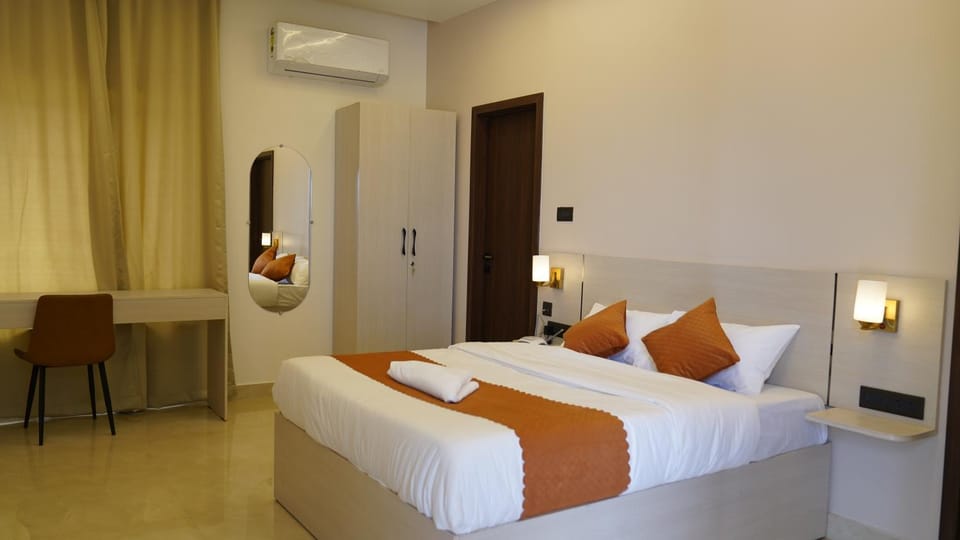 Ustay Hotels, Madhapur Hotel in Hyderabad