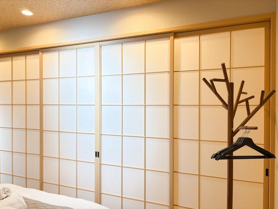 Compass201 1min walk from station 5 guests no elevator Free WiFi Apartment in Osaka