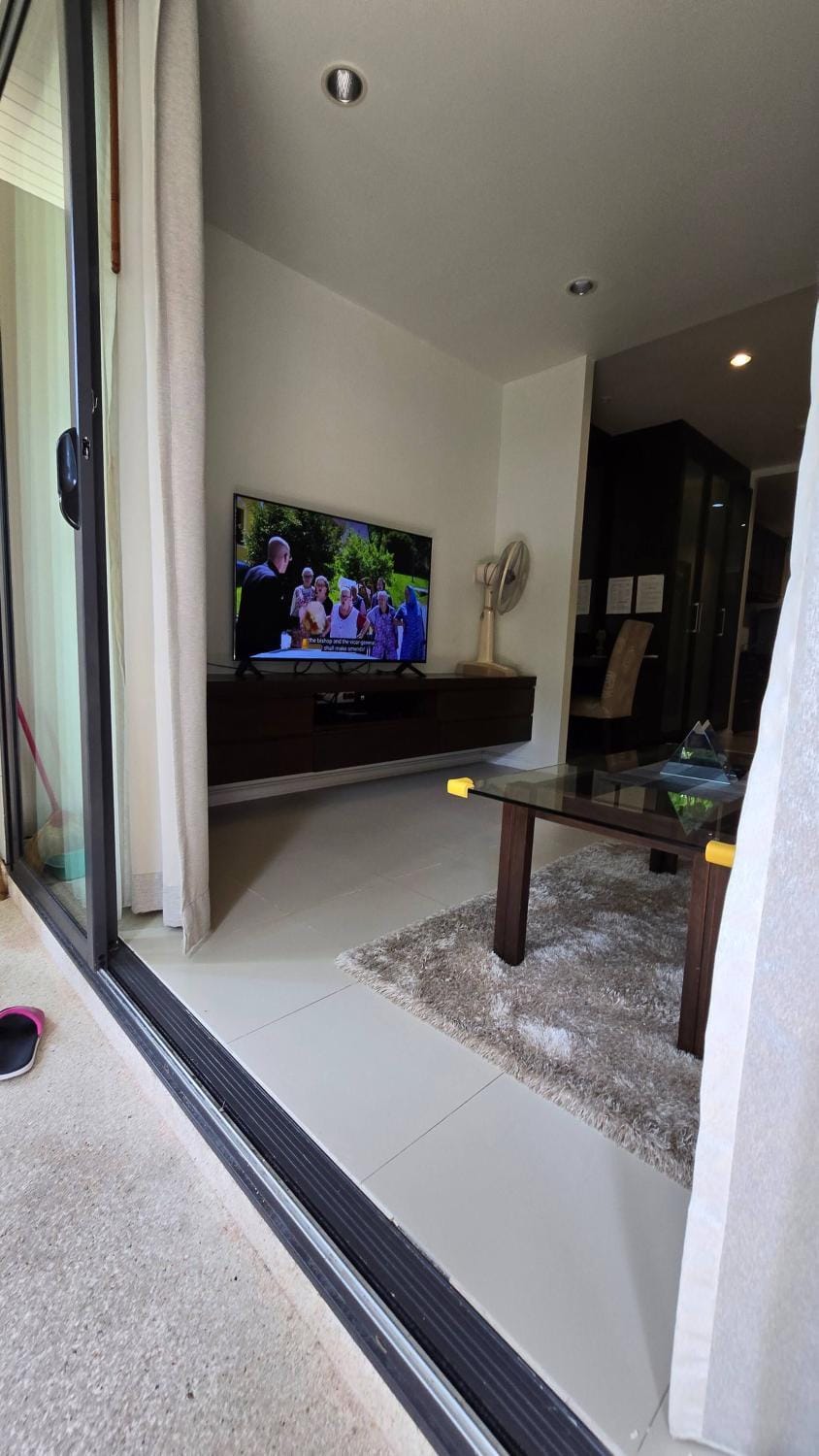 Communal lounge/ TV room, TV and multimedia, Living room