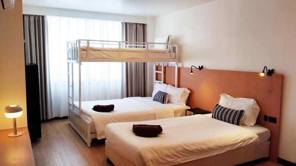 Baan Rak BTS phromphong Emsphere Bed and Breakfast in Bangkok