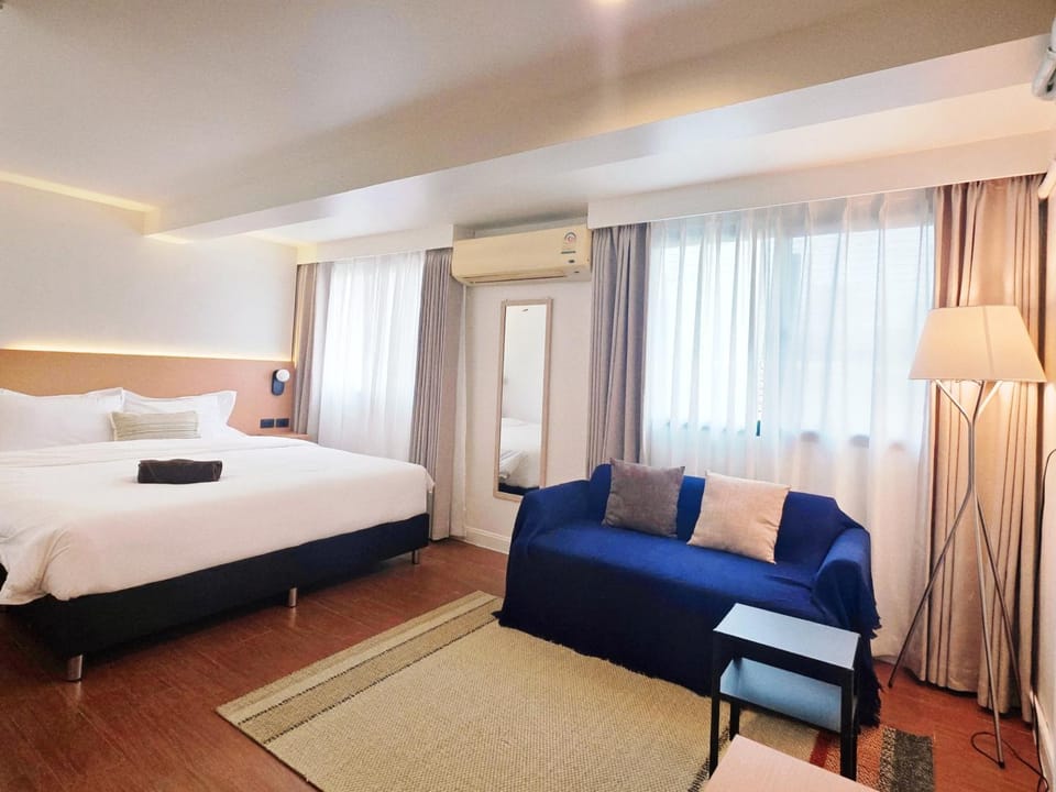 Baan Rak BTS phromphong Emsphere Bed and Breakfast in Bangkok