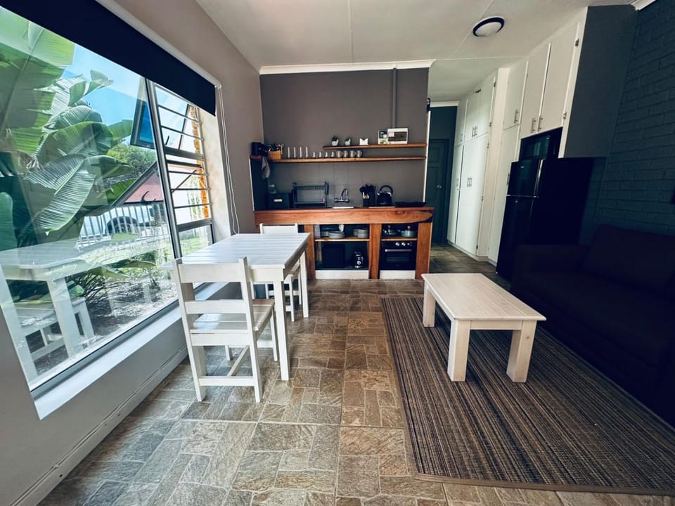 Fun & Affordable Beach Pad, Steps from the Sand Apartment in Western Cape