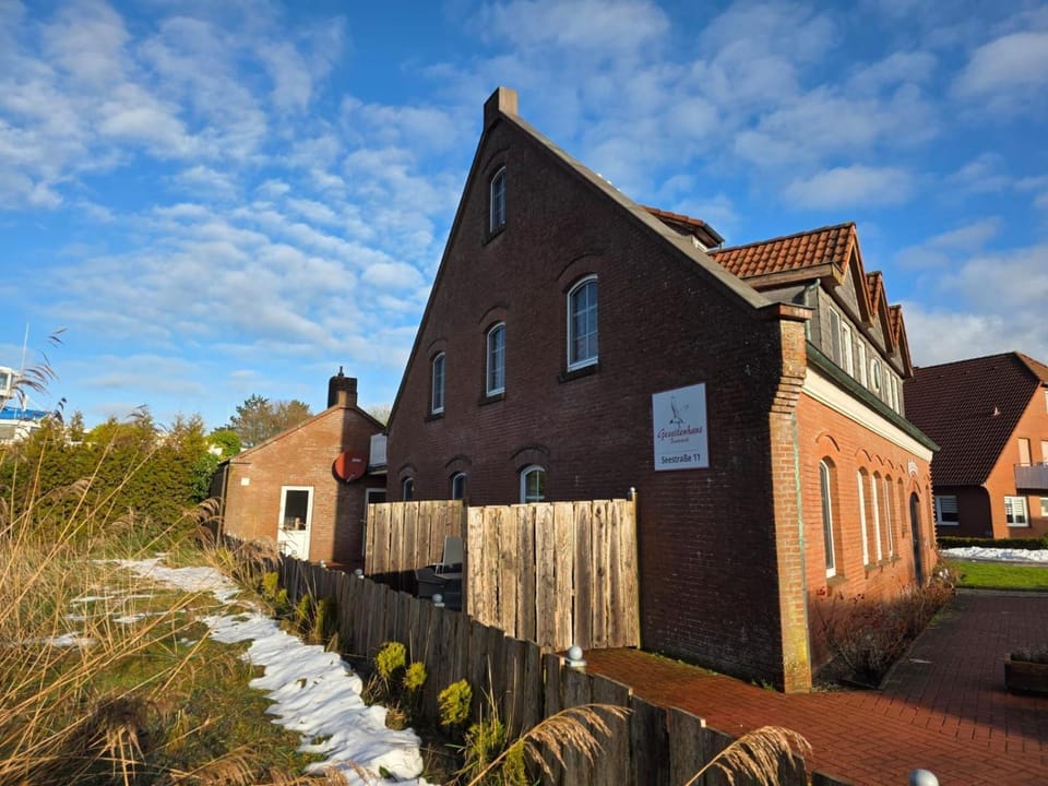 Gezeitenhaus Bensersiel - Ferienwohnung Lachmöwe Apartment in Esens