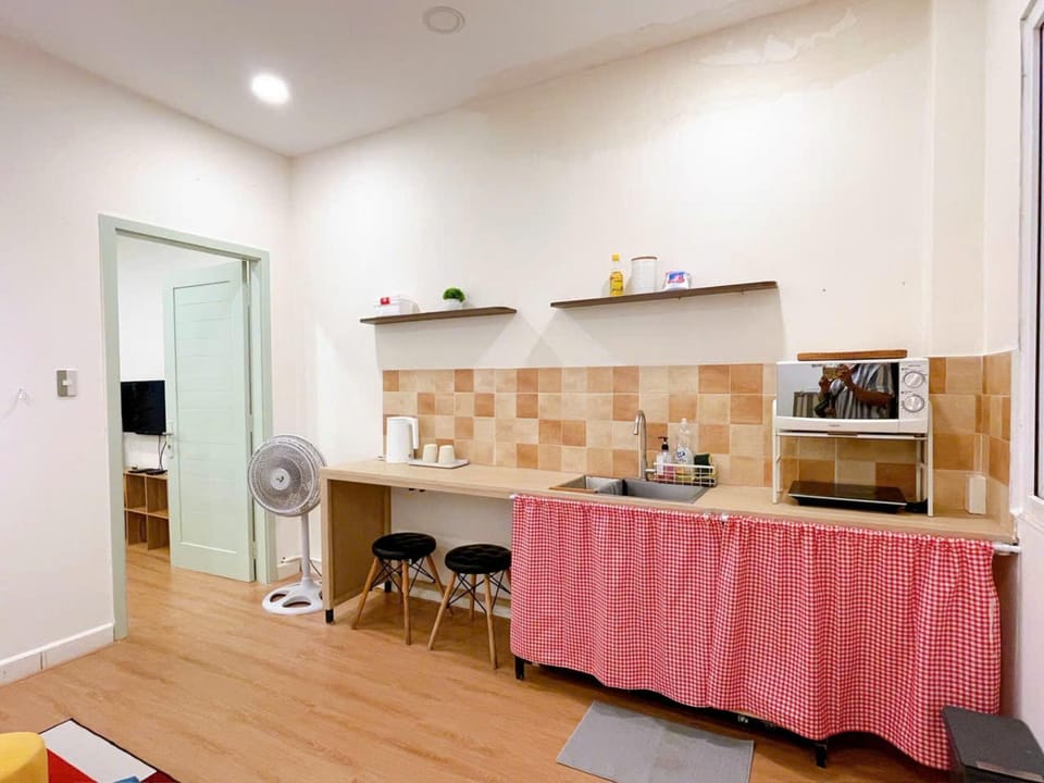 TV and multimedia, Coffee/tea facilities, Dining area, oven, stove