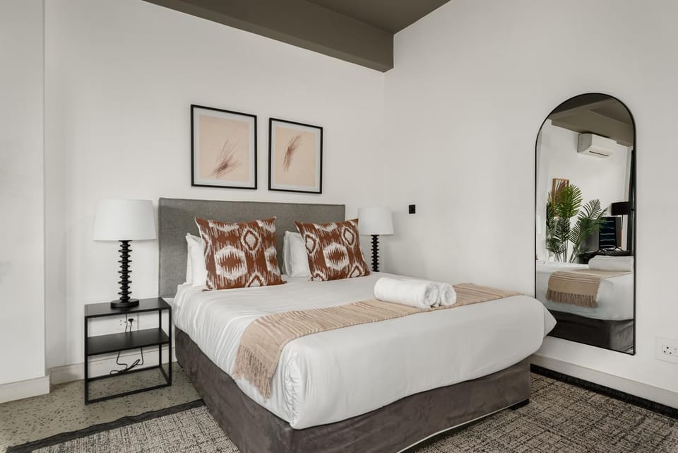 Designer CBD Retreat with Rooftop Pool and Deck Apartment in Cape Town