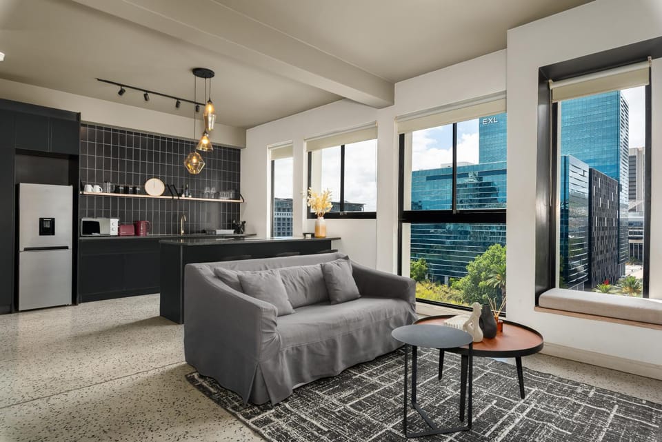 Designer CBD Retreat with Rooftop Pool and Deck Apartment in Cape Town