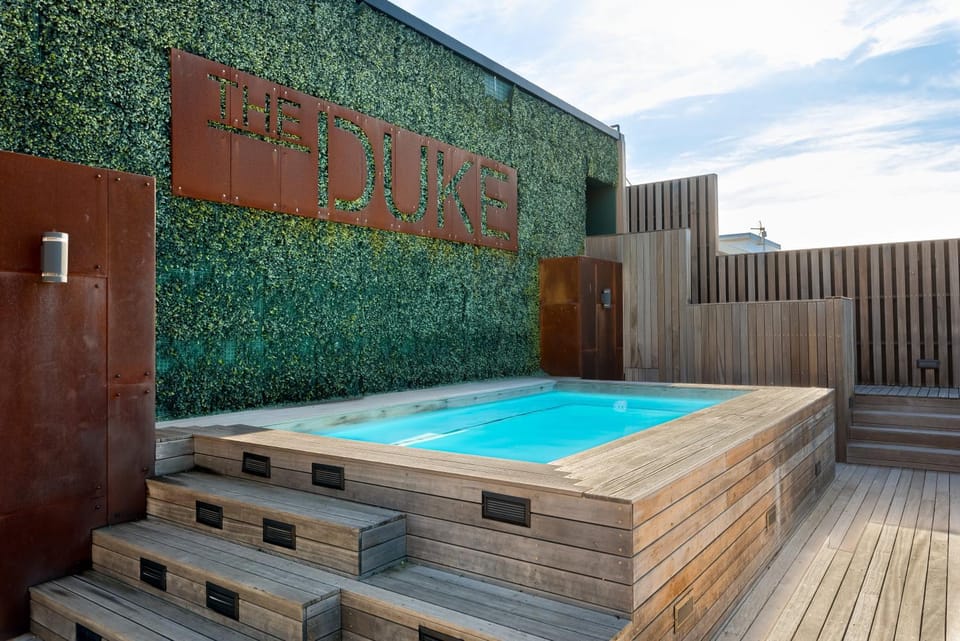 Designer CBD Retreat with Rooftop Pool and Deck Apartment in Cape Town