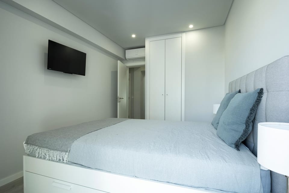 Casa Pereira - Guest House Faro City Center Bed and Breakfast in Faro