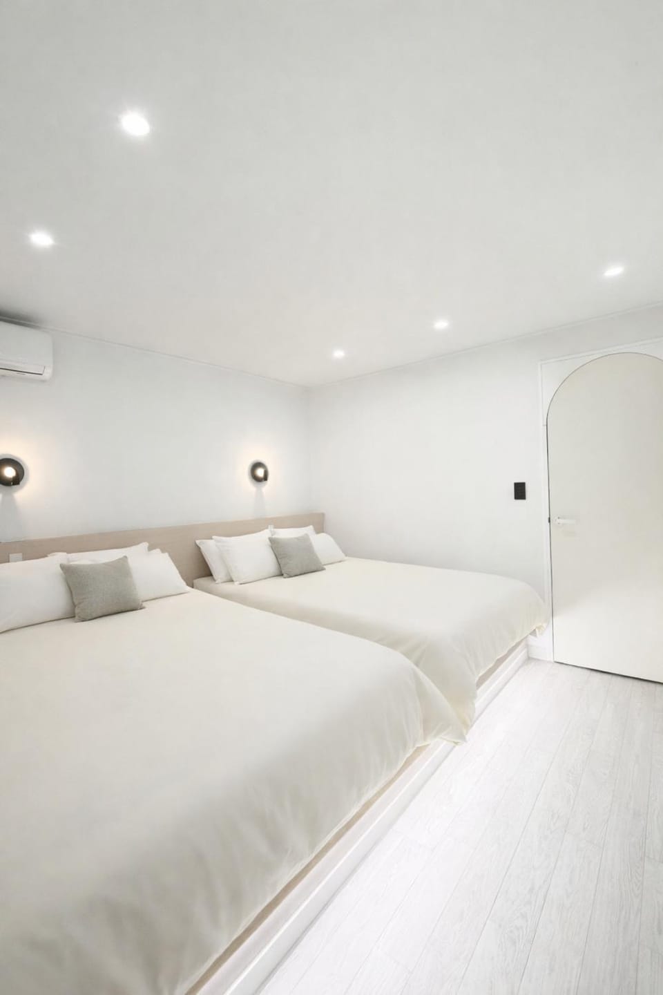 Brick House Apartment in Seoul